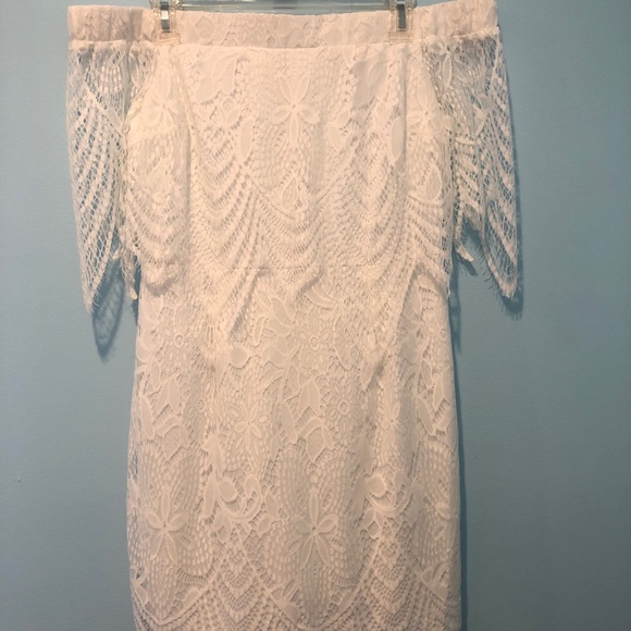 white, lace, bodycon, off the shoulder dress. - Picture 2 of 3